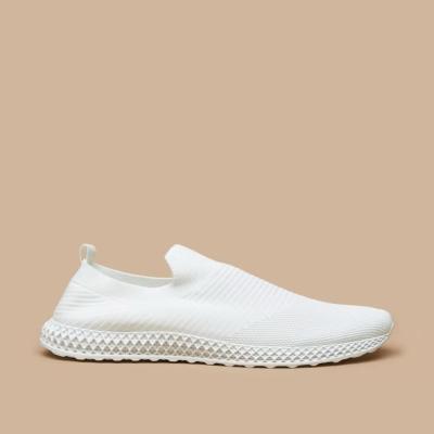 حذاء رياضي سهل الارتداء للرجال بتصميم مزخرف